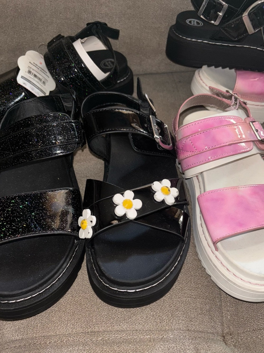 wonder nation Black Sandals with White Daisy Accents